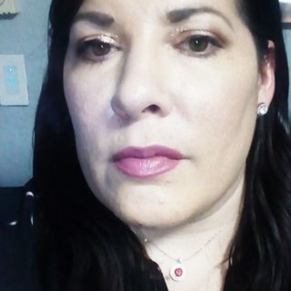 alana_tenass